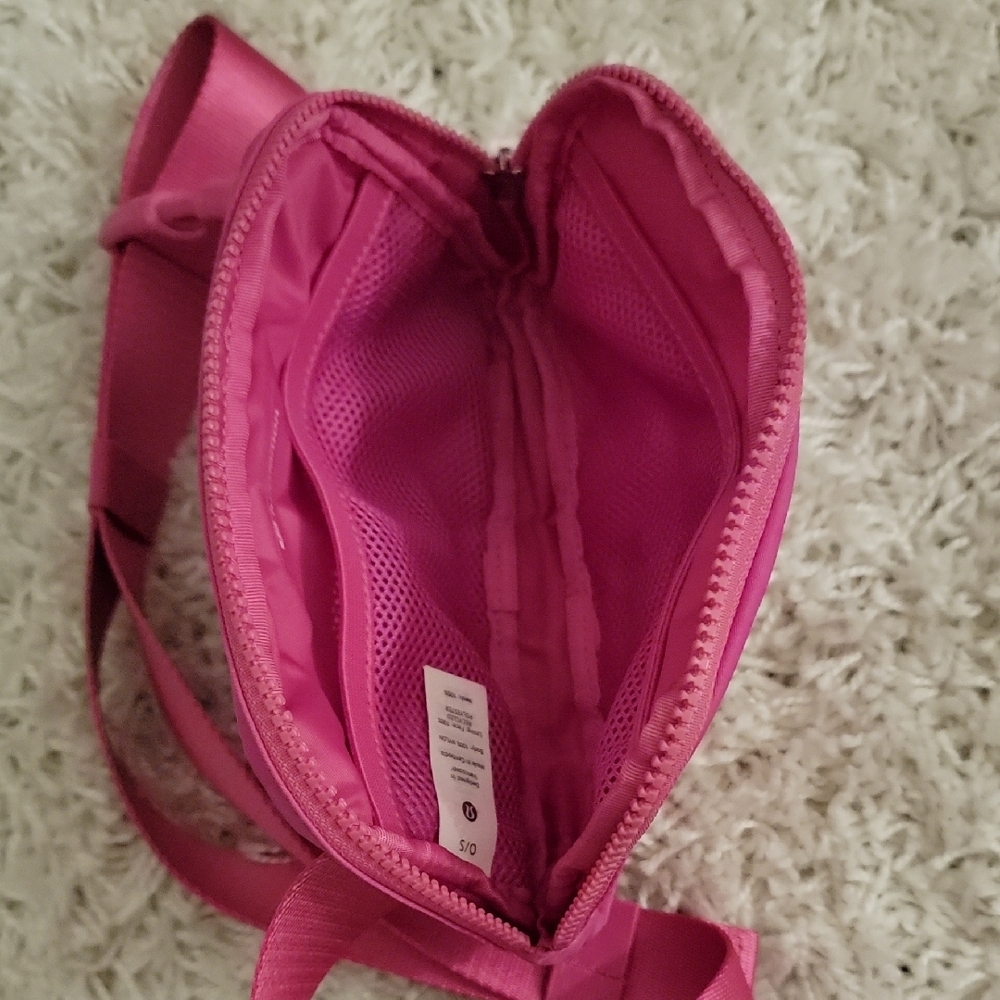 Lululemon Athletica Vibrant Pink Crossbody Bag - Picture 4 of 5
